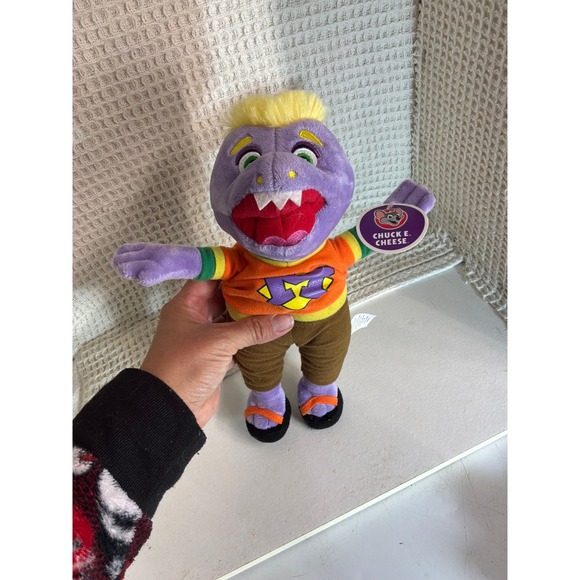 Chuck E. Cheese Other - [Kidcore] Unisex Chuck E. Cheese Mr. Munch Plush Toy 9" Purple